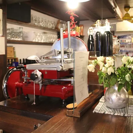 Inn Osteria Dalla Lina *